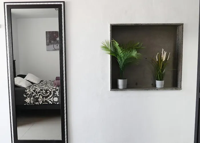 Adriana House 50 Metros Al Mar Апартаменты *