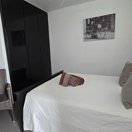 Adriana House 50 Metros Al Mar Appartement *